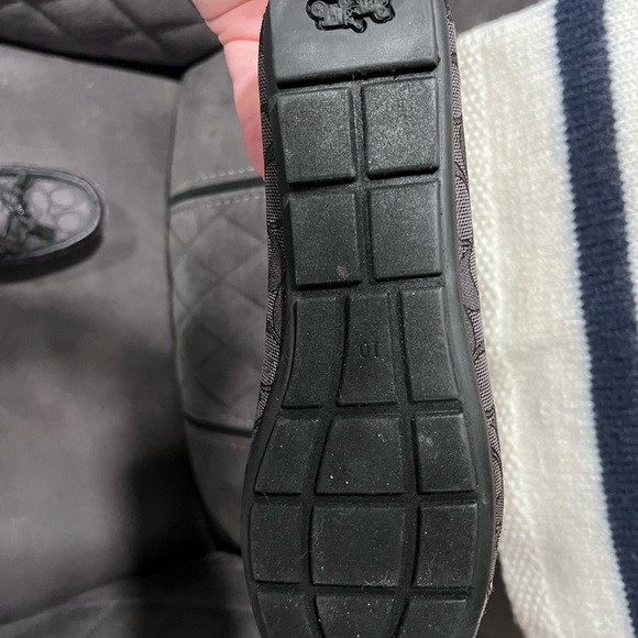Coach shoes - Picture 2 of 3